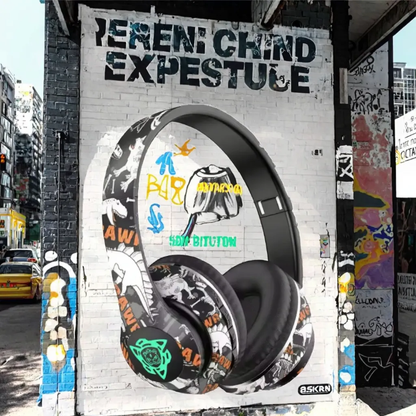 Premium wireless headphones engineered – detail view – Circuit City