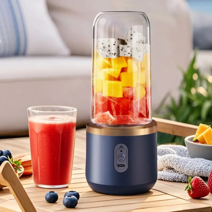 Portable Personal Blender – USB Rechargeable Smoothie Maker – detail view – Circuit City