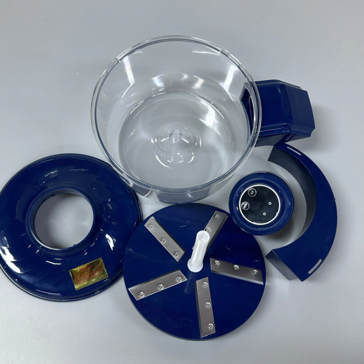 Manual Food Chopper – Quick & Easy Vegetable Slicer with Pull Cord – lifestyle view – Circuit City
