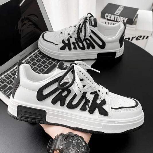 Graffiti Letter Low-Top Sneakers – Black & White Street Style